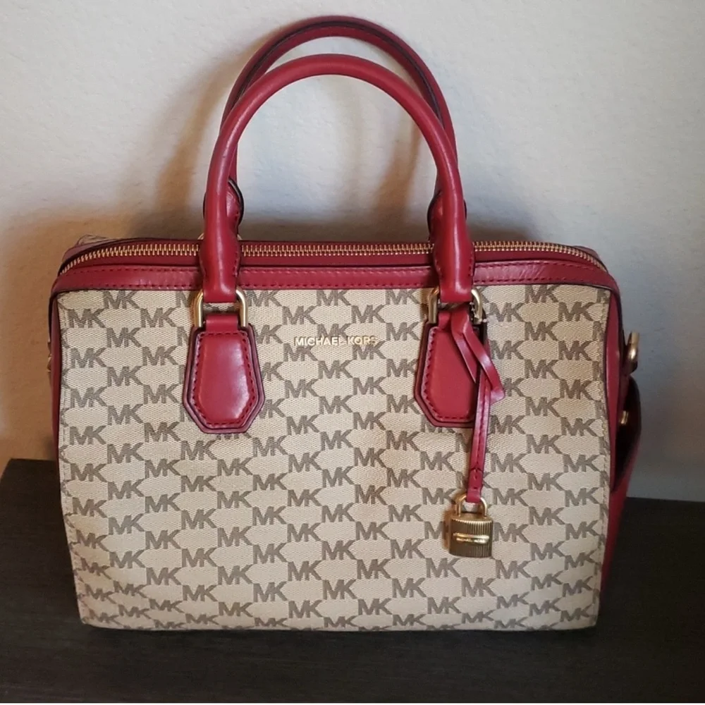 Michael Kors elegant michael